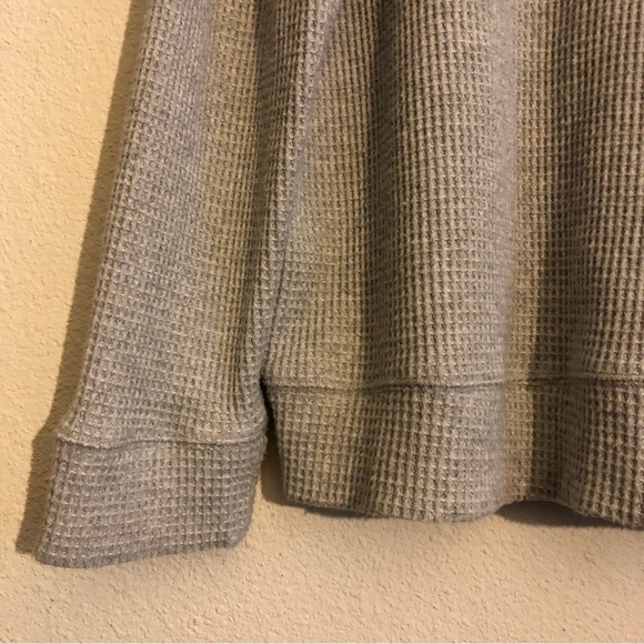 EXPRESS Gray Waffle Knit Turtleneck Sweater Men Size Large - Picture 5 of 6